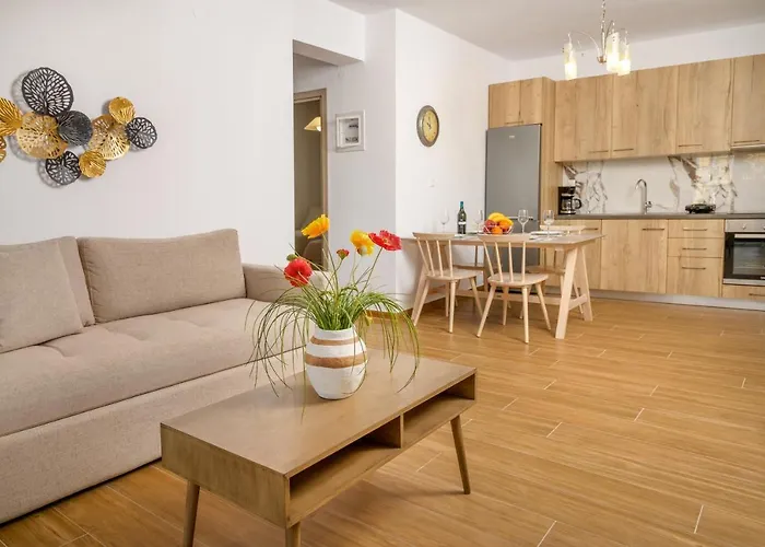 Elizabeth Stone House Appartement Nea Roda