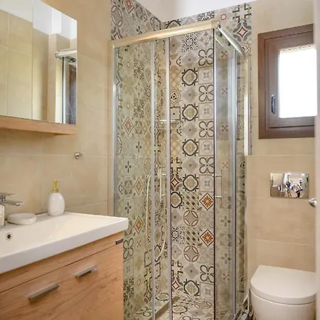 Elizabeth Stone House Apartmán Nea Roda